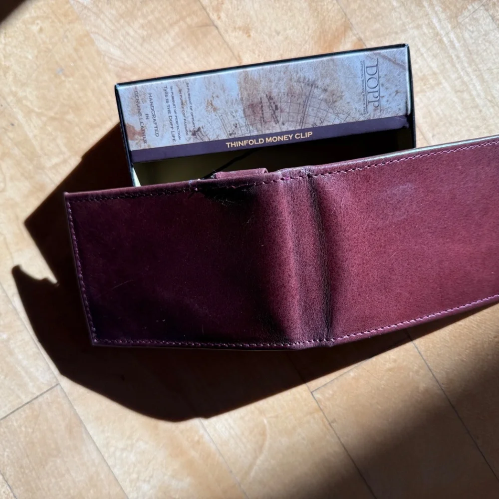 Dopp leather clip bill holder, card slots super slim wallet ox blood color, new